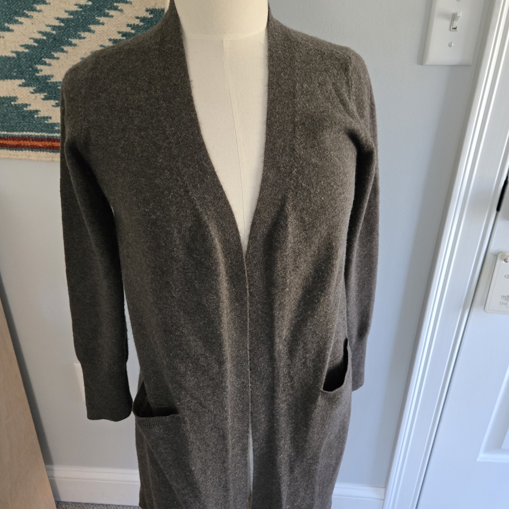 St. Tropez Women's Taupe 2-ply Cashmere Cardigan Size Small NWOT